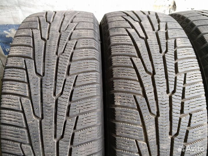 Nokian Tyres Hakkapeliitta R 215/60 R16 99R