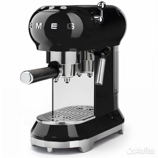 Кофеварка рожковая Smeg ECF01, черный
