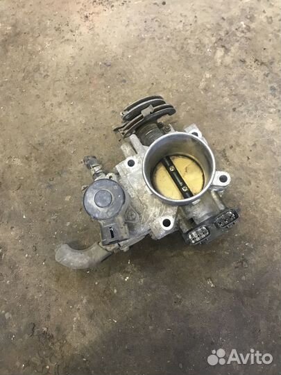 Дроссельная заслонка Nissan Maxima A33