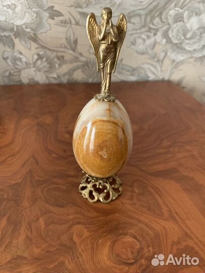 Яйцо сувенирное, из натурального камня