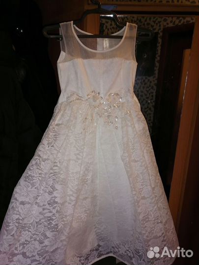 Продам платье для девочки