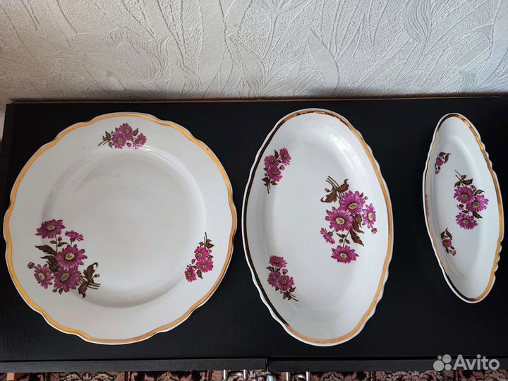 Набор столовой посуды (сервиз)