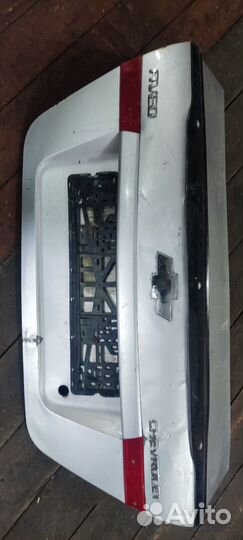 Крышка багажника Шевроле aveo