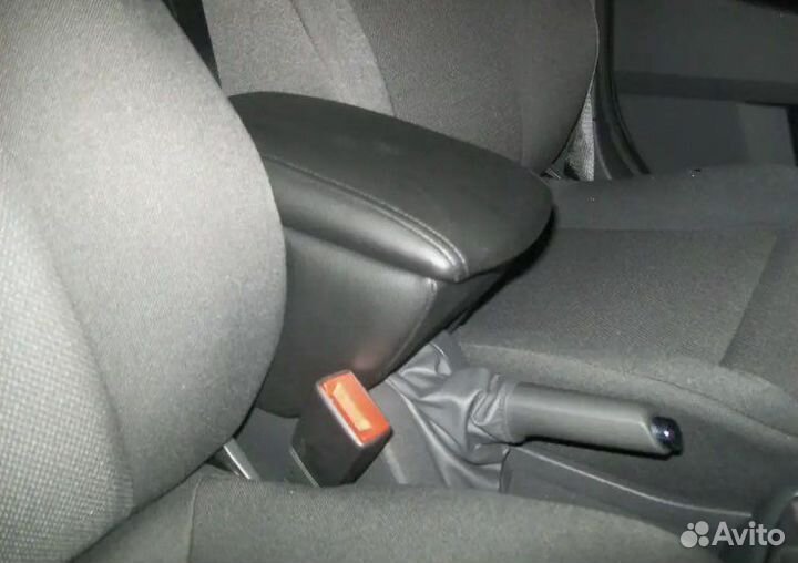 Подлокотник для Opel Astra H