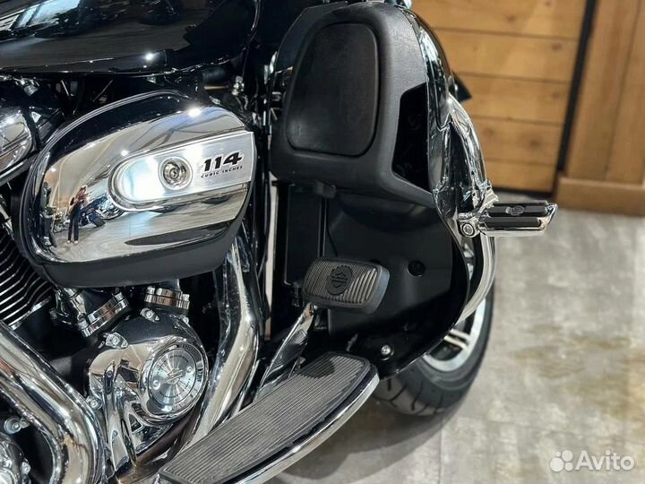 Harley-Davidson Road Glide Limited 114, 2020 vivid