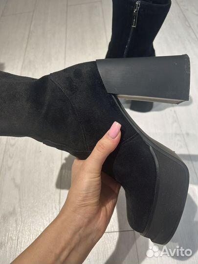 Ботильоны 38 на высокой платформе