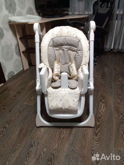 Детский стульчик для кормления