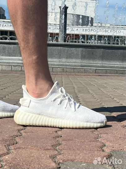 Кроссовки Adidas yeezy boost 350