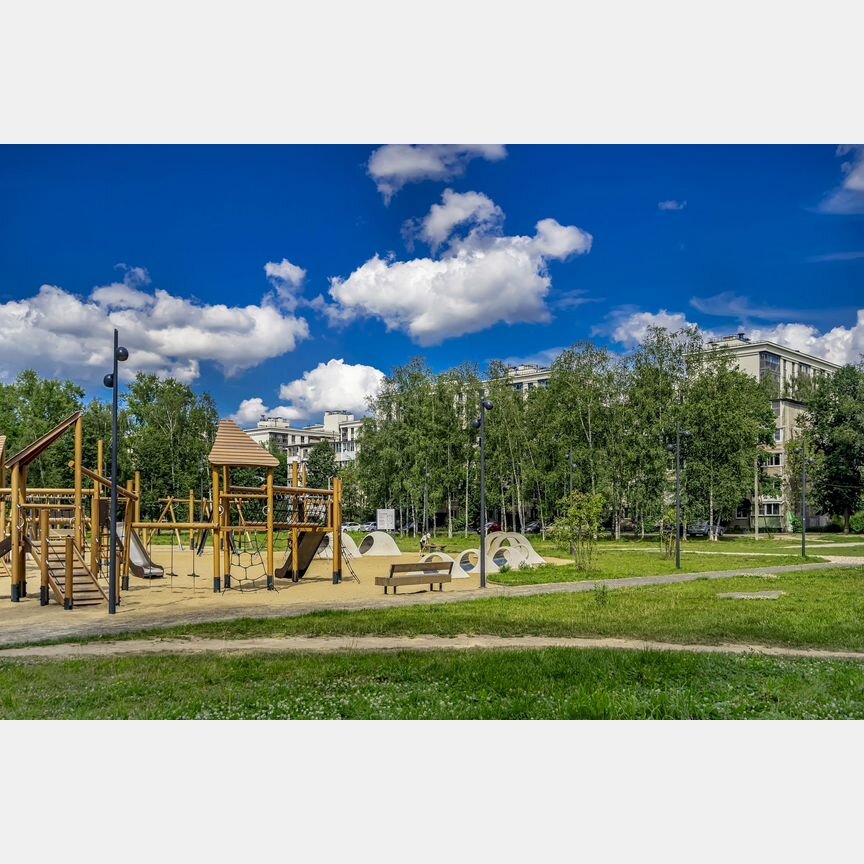 2-к. квартира, 56 м², 1/9 эт.