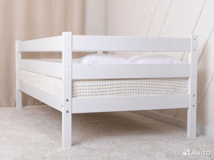 Кроватка детская