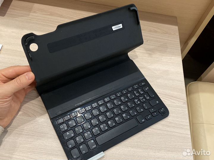 Logitech Ultrathin Keyboard Smart Folio i5