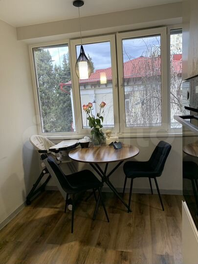 2-к. квартира, 57 м², 3/5 эт.