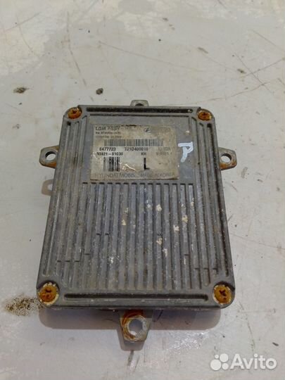 Блок розжига ксеноновой лампы (Kia Quoris)