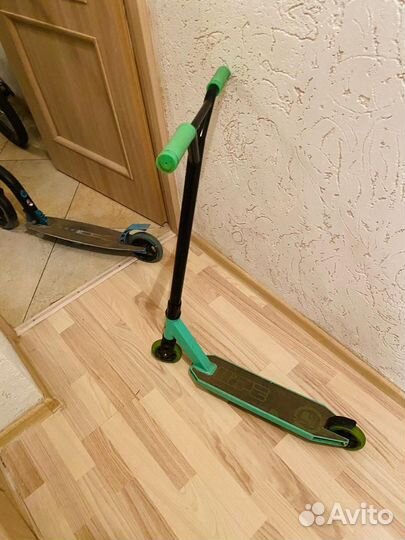 Трюковой самокат hipe