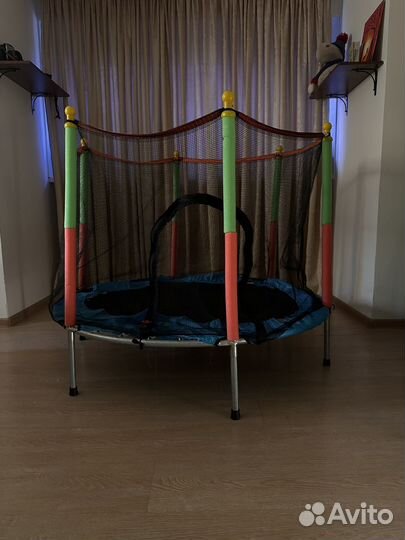 Детский батут с сеткой