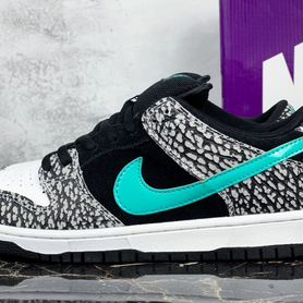 Nike SB Dunk Low atmos Elephant