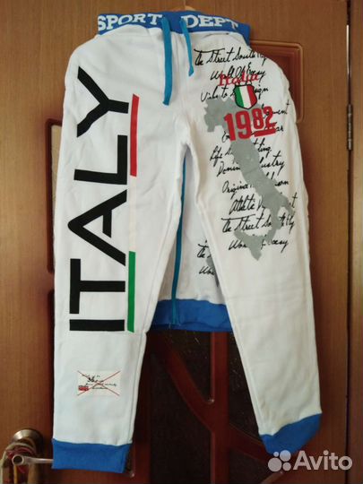 Спортивный костюм женский, 48 р