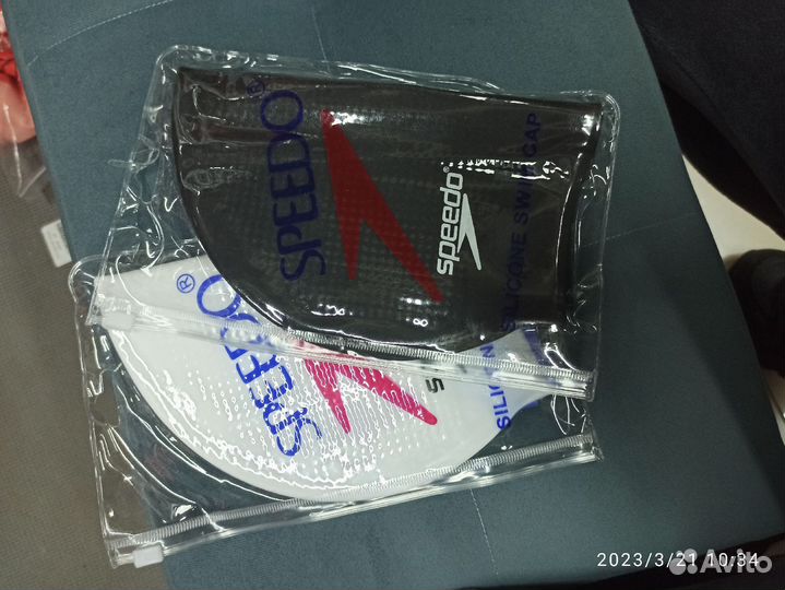 Шапочки для плавания speedo