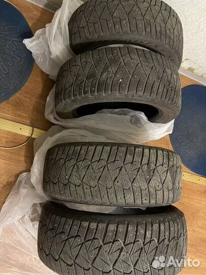 Koryo Winter K611 215/55 R17 и 215/55 R17 98C