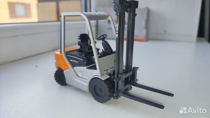 Модель погрузчика Still RC40-25