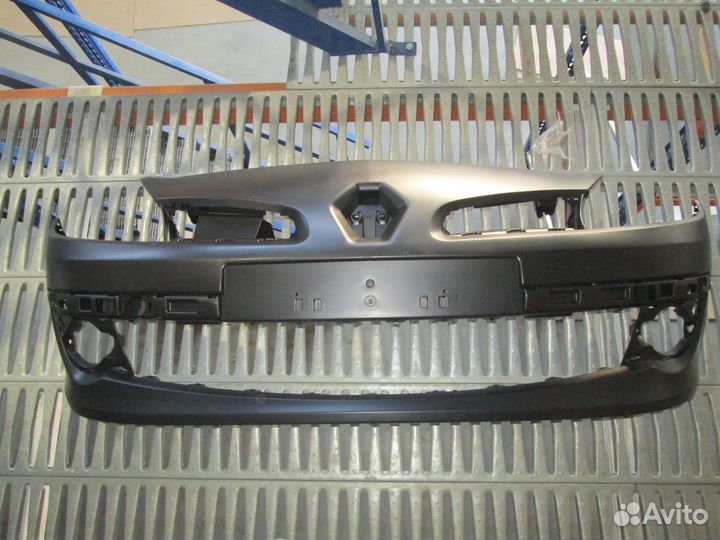 Бампер передний Renault Clio III (R0;1) 05-09