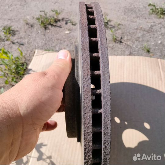 Тормозные диски lexus rx300 передние