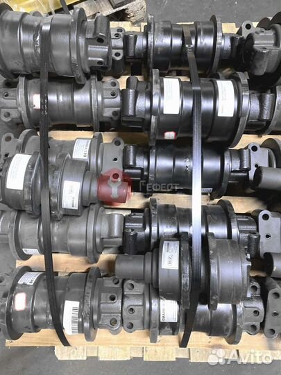 Каток поддерживающий Hitachi ZX210LCH-3G V9234984V