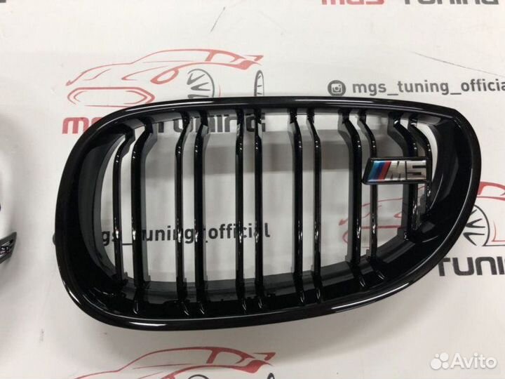 Решетка BMW 5 серии е60 в стиле М5 черный глянец