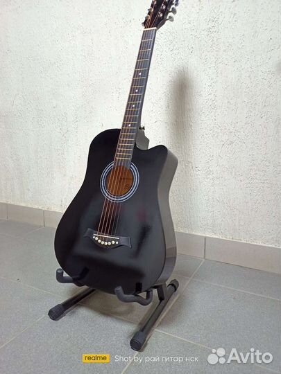 Гитара акустическая