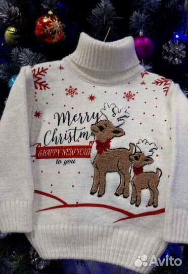 Свитер с оленями