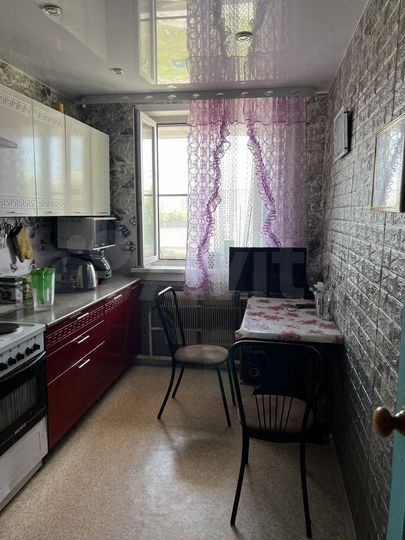 2-к. квартира, 49 м², 3/3 эт.