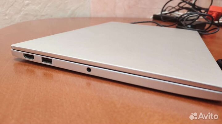 Ноутбук Xiaomi TM1613 i5-6200U / 8Gb / 256Gb