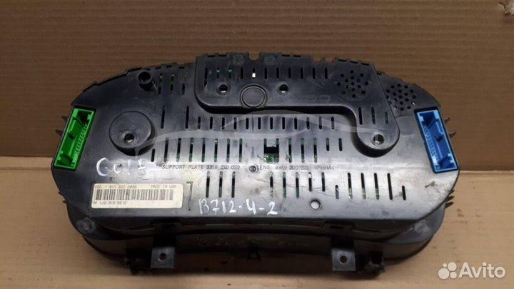 Щиток приборов VW Golf