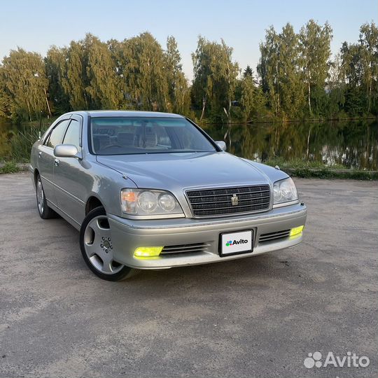 Toyota Crown, 2003