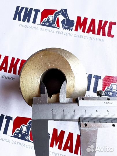 Червяк редуктора поворота среднего отвала HX8000A