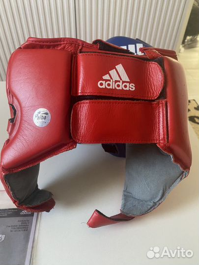 Боксерский шлем adidas aiba