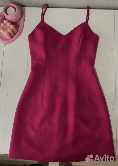 Платье мини на бретельках