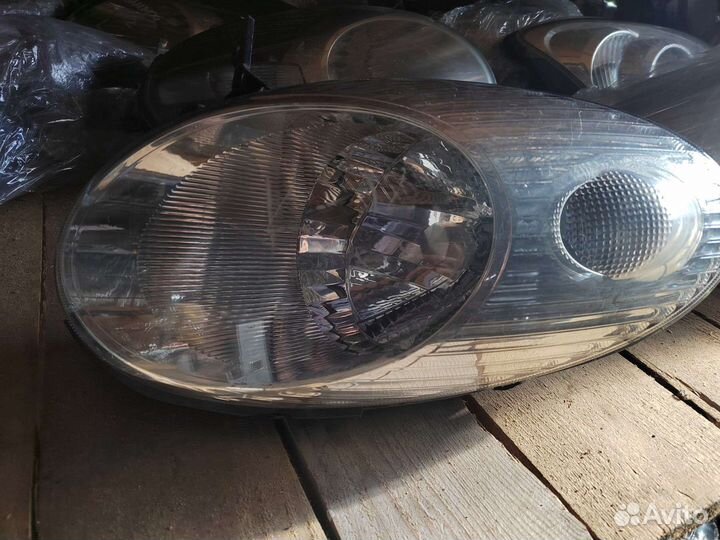 Фара левая правая Nissan Micra k12