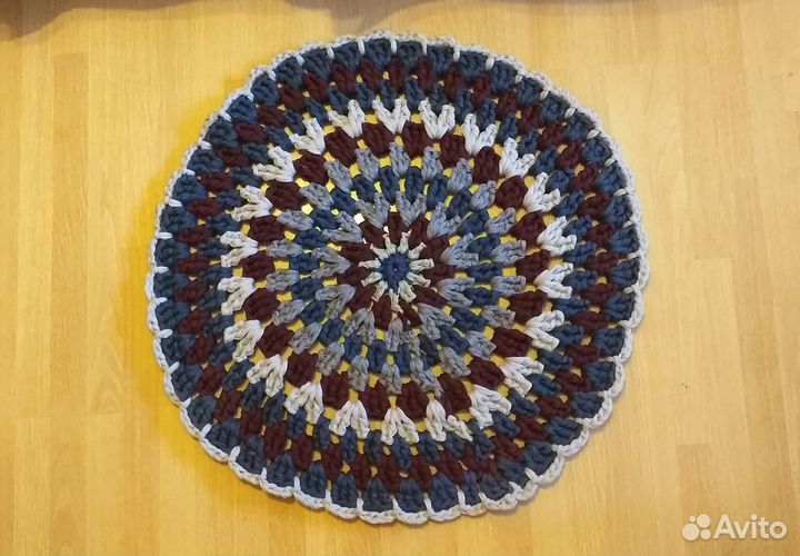 Коврик из трикотажной пряжи