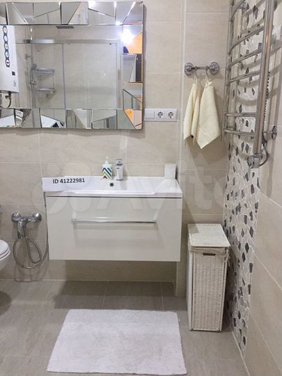 2-к. квартира, 40 м², 1/5 эт.