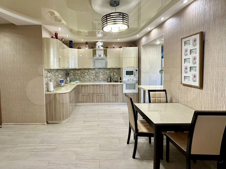 2-к. квартира, 55,7 м², 3/10 эт.