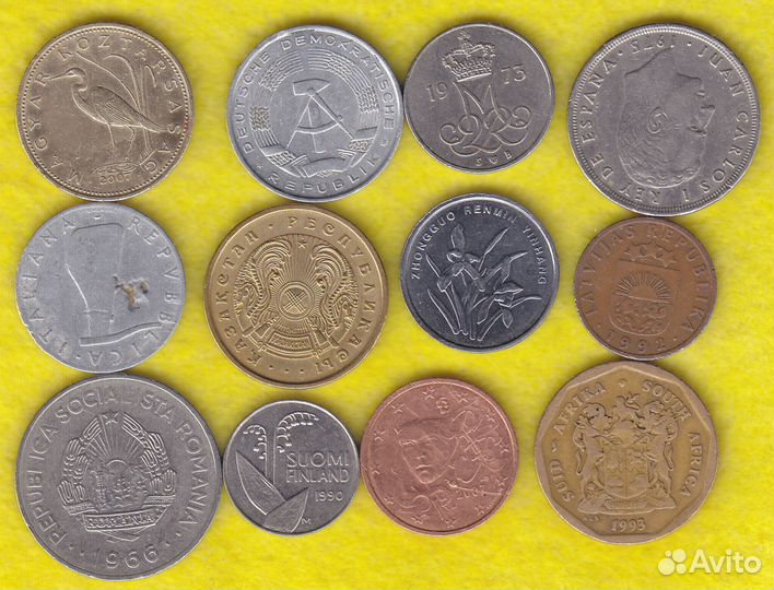 Иностранные монеты (лоты № 077 А,Б,В,Г,Д)