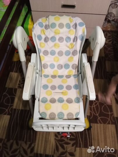 Стульчик для кормления chicco