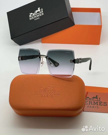 Солнцезащитные очки женские брендовые