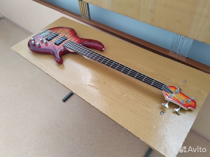 Бас-гитара Cort (Новая)