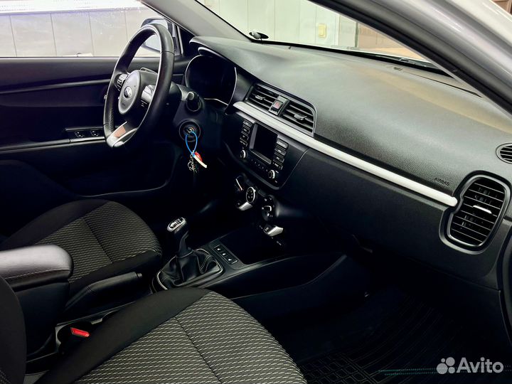Kia Rio X-Line 1.4 МТ, 2018, 20 235 км