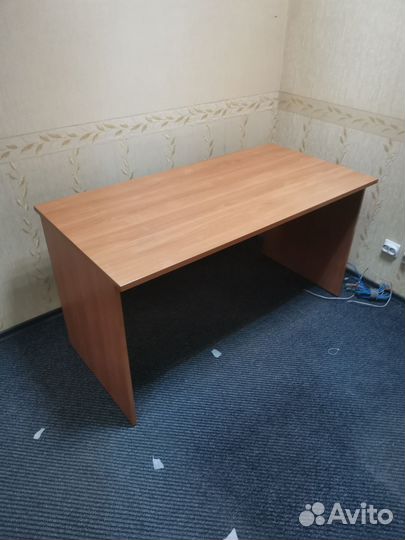 Стол офисный