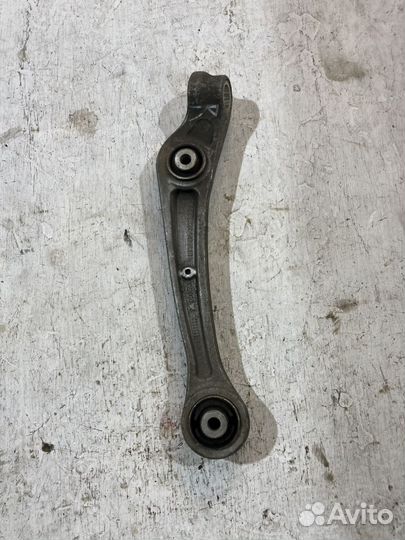 Рычаг передний нижний Audi A4 Allroad B8