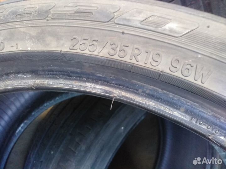 Nitto NT830 255/35 R19 96W