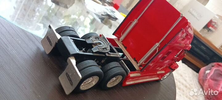 Freightliner Американский седельный тягач